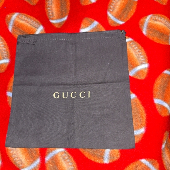 Gucci Dusty - Picture 1 of 2